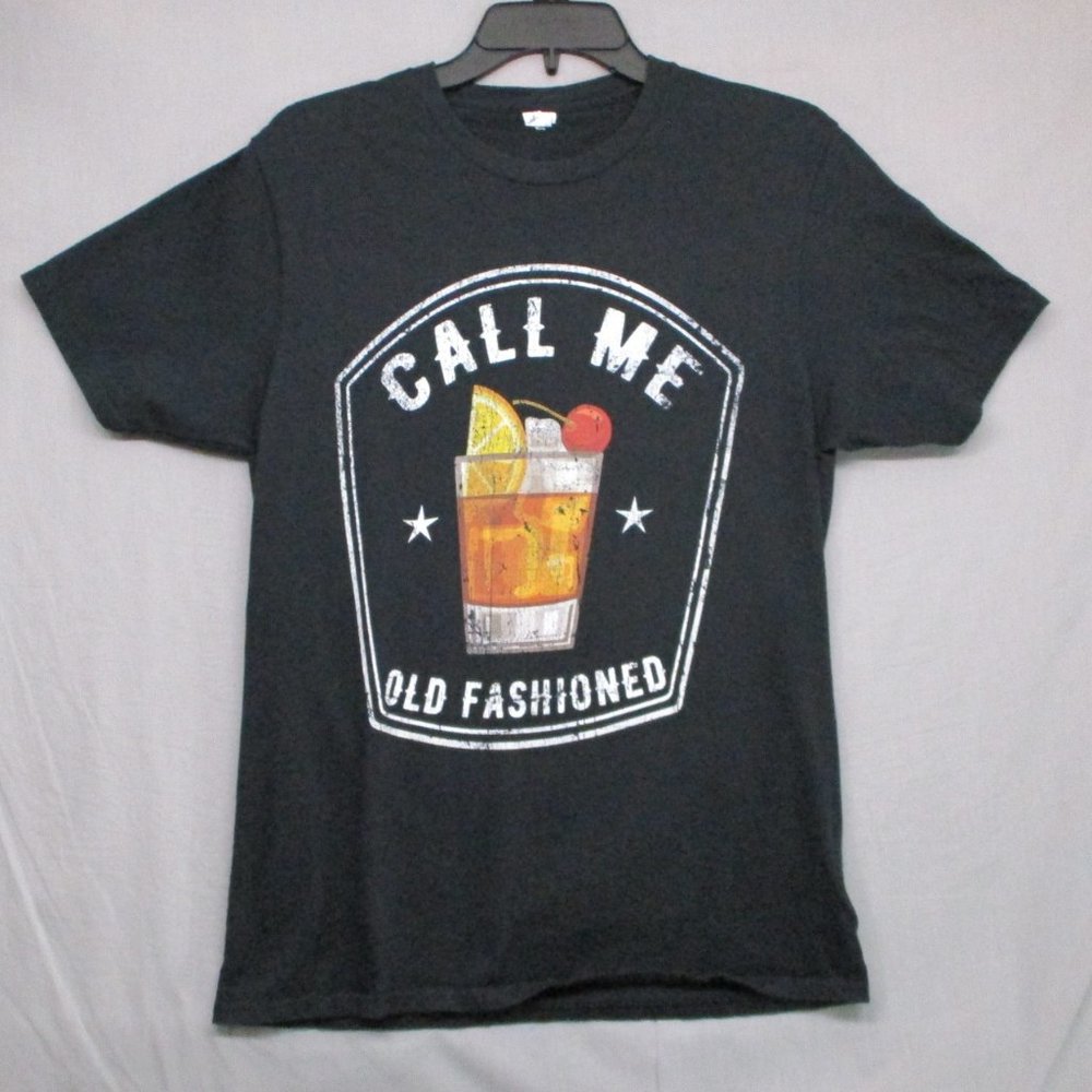 Call Me Old Fashion T-Shirt Graphic Print Black Men Size | M